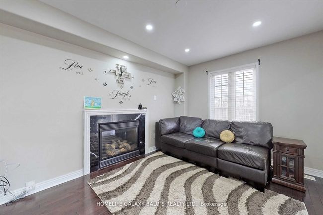 54 Decourcy Ireland Cir, House attached with 5 bedrooms, 4 bathrooms and 1 parking in Ajax ON | Image 11