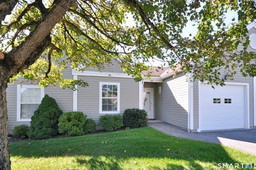44-44 Elizabeth Circle, Newtown, CT, 06482 | Card Image