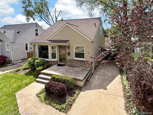 3311 Ellwood Ave, Royal Oak, MI, 48073-6520 | Card Image