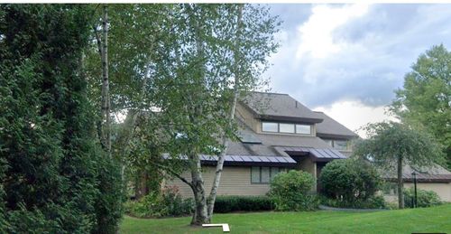 10b-40 Lakeland Dr, Quechee, VT, 05059-3020 | Card Image