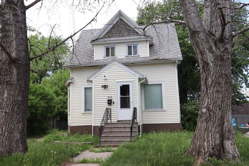 414 12th Street N, Fargo, ND, 58102 | Card Image
