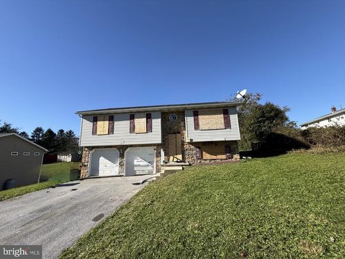 6524 Fairfax Dr, HARRISBURG, PA, 17111-6819 | Card Image
