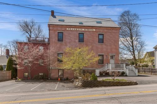 1-348 Maplewood Ave, Portsmouth, NH, 03801-7506 | Card Image