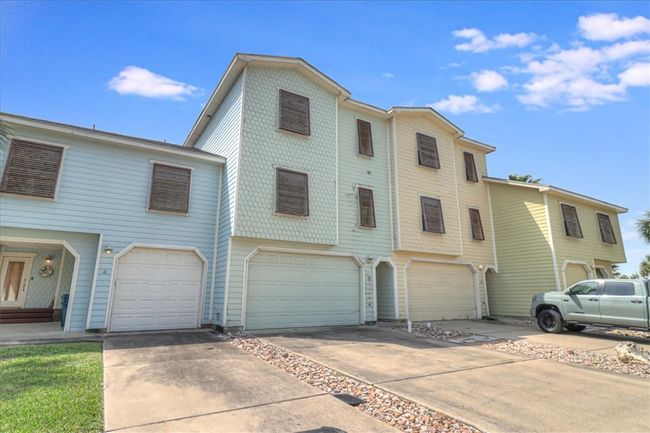 APT-5 - 247 W Roberts Ave, Townhouse with 3 bedrooms, 3 bathrooms and null parking in Port Aransas TX | Image 33