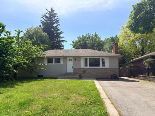 4382 New St, Burlington, ON, L7L1T6 | Card Image
