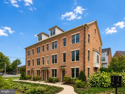 1011 Sycamore Dr Se, WASHINGTON, DC, 20032-5938 | Card Image