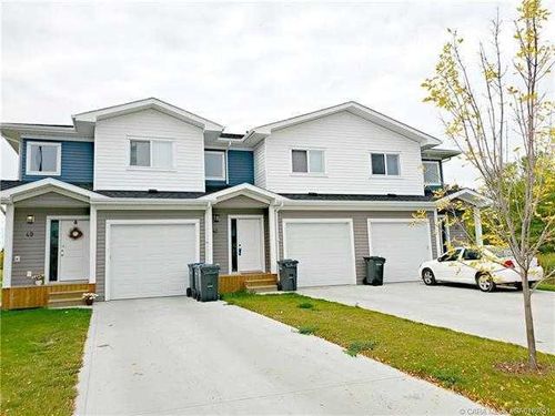 49 Hawthorn Pl, Sylvan Lake, AB, T4S0S2 | Card Image