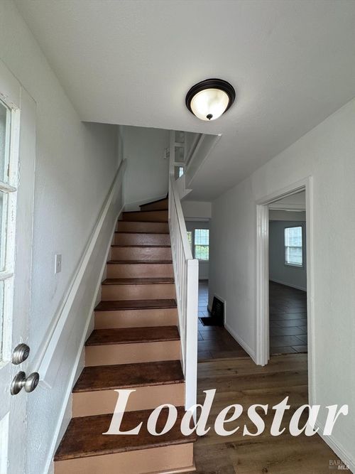 70 Parrott St, Vallejo, CA, 94590-3045 | Card Image