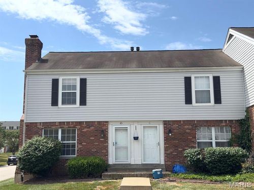 a-85 Woodlake Ct, Lake St Louis, MO, 63367-1925 | Card Image
