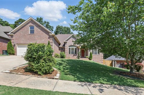 12 Woodfern Dr, Little Rock, AR, 72211-4476 | Card Image