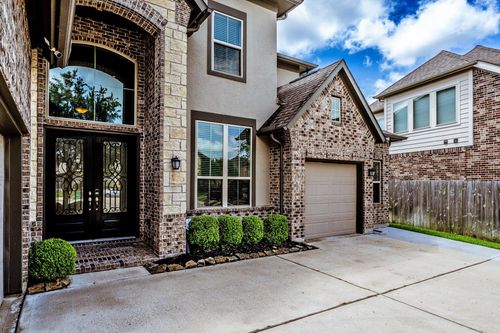 10318 Easterly Ln, Cypress, TX, 77433-0154 | Card Image