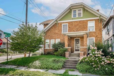 201 Waitman Street, House other with 3 bedrooms, 2 bathrooms and null parking in Morgantown WV | Image 1