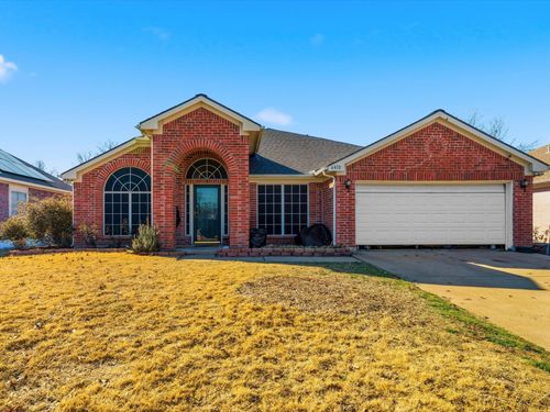 6410 St Alban Ct, Arlington, TX, 76001-7895 | Card Image