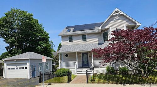 194 Washington St, Gloucester, MA, 01930-2646 | Card Image