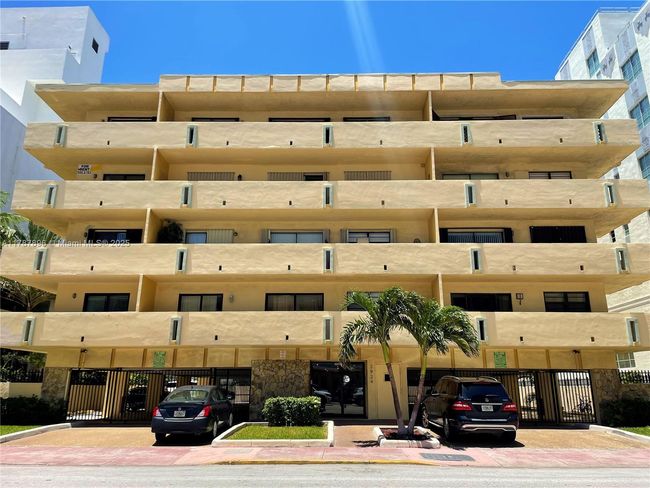APT-403 - 2924 Collins Ave, Condo with 2 bedrooms, 2 bathrooms and null parking in Miami Beach FL | Image 20