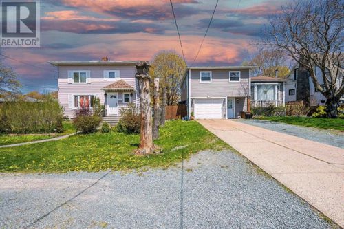 172 Victoria Rd, Dartmouth, NS, B3A1V9 | Card Image