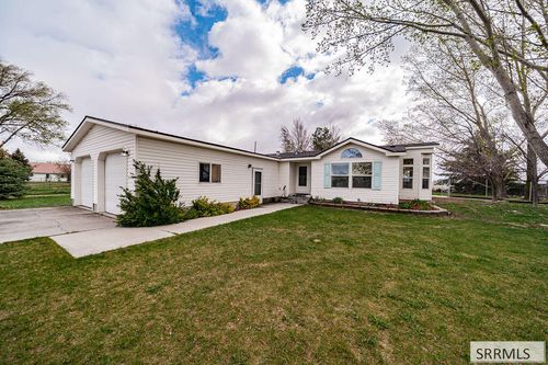 14292 N 115 E, Idaho Falls, ID, 83401-5386 | Card Image