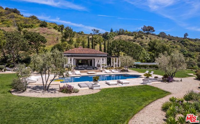 9904 Kip Dr, House other with 10 bedrooms, 22 bathrooms and null parking in Beverly Hills CA | Image 25