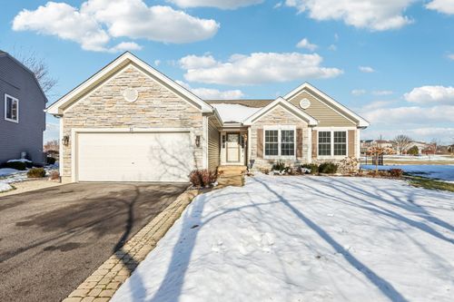 11 Baldwin Ct, Lake In The Hills, IL, 60156-6718 | Card Image
