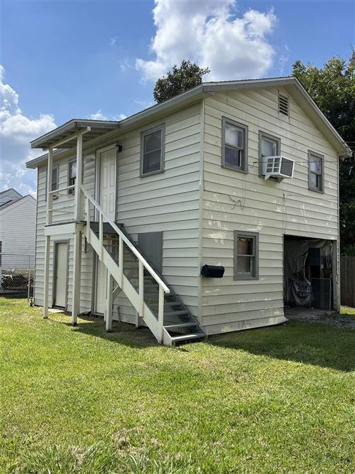 720 Live Oak #B Street, Lake Charles, LA, 70601 | Card Image