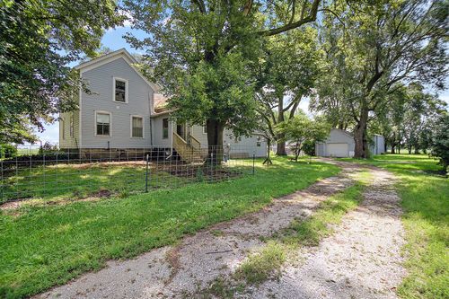 1757 E 3000 North Rd, Martinton, IL, 60951-6020 | Card Image