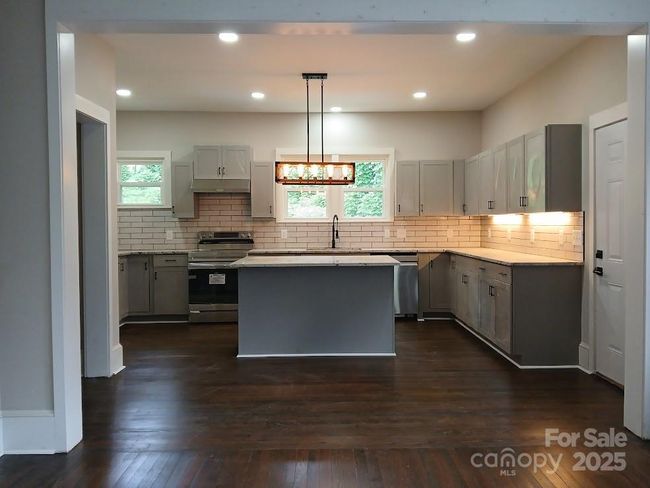 105 N Inman Ave, House other with 5 bedrooms, 3 bathrooms and null parking in Bessemer City NC | Image 8
