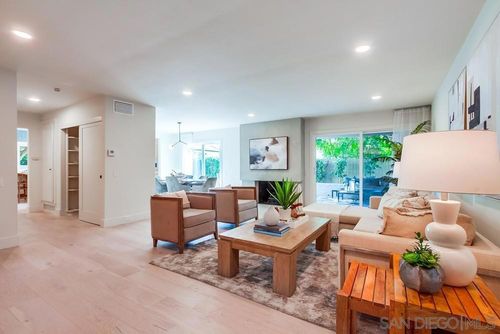 2223 Caminito Preciosa Sur, La Jolla, CA, 92037-7233 | Card Image