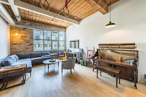 316-955 Queen St W, Toronto, ON, M6J3X5 | Card Image