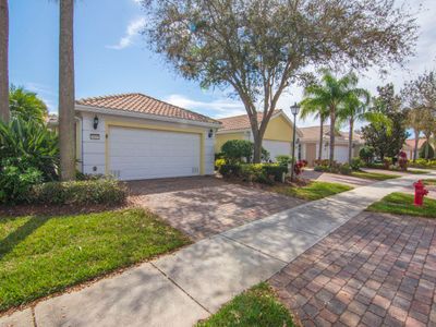 5405 Dominica Street, House attached with 2 bedrooms, 2 bathrooms and null parking in Vero Beach FL | Image 3