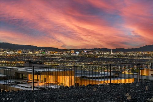 17 Stonecutter Ct, Henderson, NV, 89012-7296 | Card Image