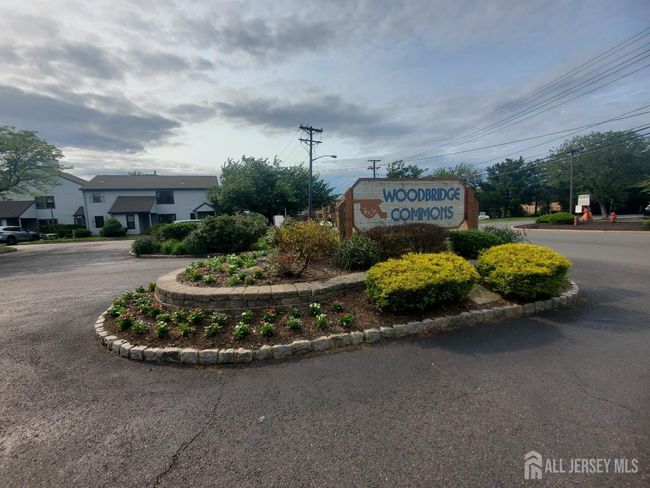 603 Woodbridge Commons Way, Townhouse with 1 bedrooms, 1 bathrooms and null parking in Iselin NJ | Image 5