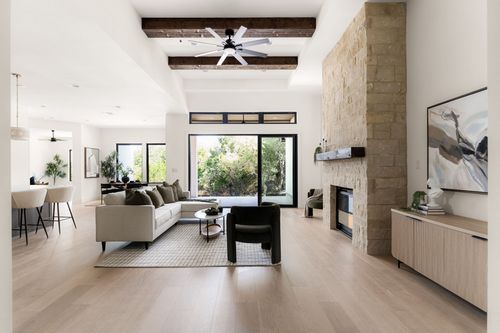 332 Seneca Dr, Austin, TX, 78737-4761 | Card Image