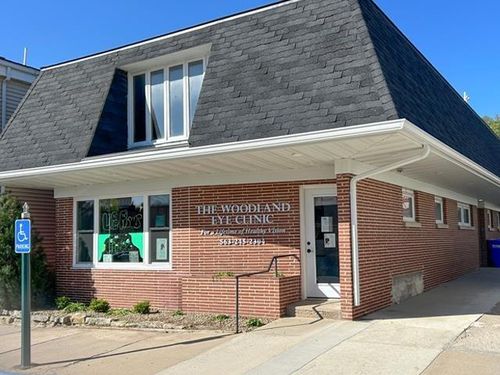 202 S Main St, Elkader, IA, 52043-9078 | Card Image