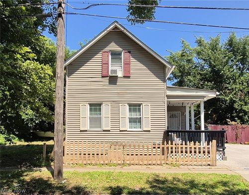 3026 Erin Ave, Cleveland, OH, 44113-5019 | Card Image