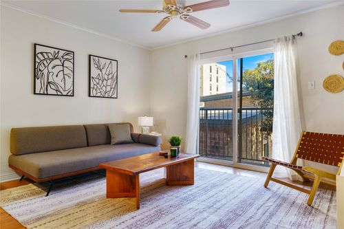 214-1422 Collier St, Austin, TX, 78704-2906 | Card Image