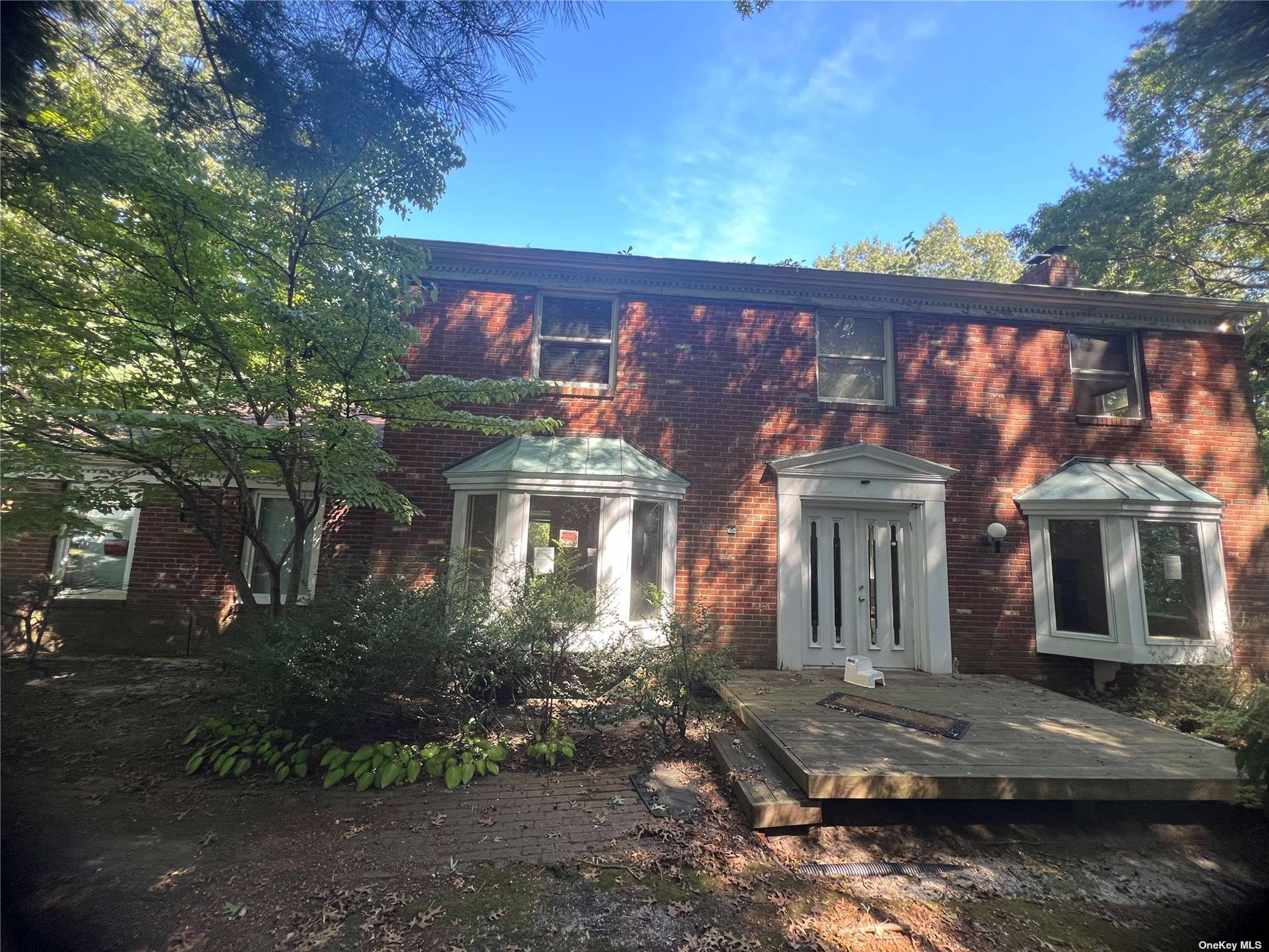 Richbourne Ln, Melville, NY 11747