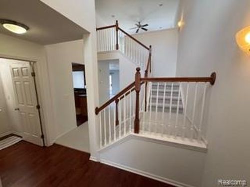 149 S Vista, Auburn Hills, MI, 48326-1447 | Card Image