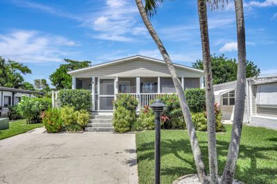 5139 Nw 4th Ter, House other with 3 bedrooms, 2 bathrooms and null parking in Deerfield Beach FL | Image 2