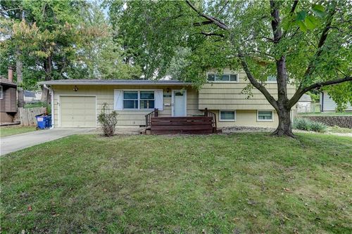 2400 Ne Shady Lane Dr, Gladstone, MO, 64118-5051 | Card Image