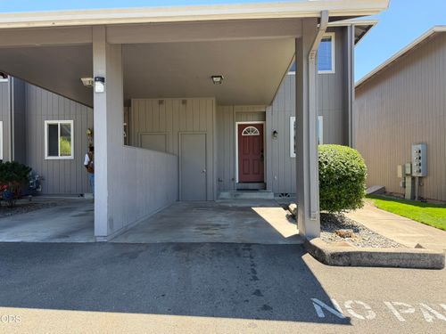 1d-310 Ne Terry Ln, Grants Pass, OR, 97526-4802 | Card Image