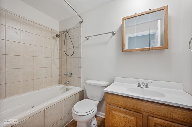 Full Bathroom | Image 15