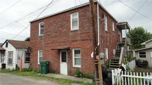 315 Grant St, Newell, WV, 26050-1203 | Card Image
