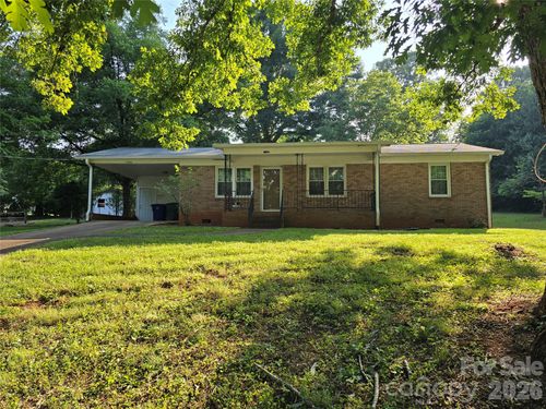 1108 2nd St Se, Conover, NC, 28613-1810 | Card Image