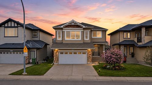 29 Royal Birkdale Dr Nw, Calgary, AB, T3G5C7 | Card Image