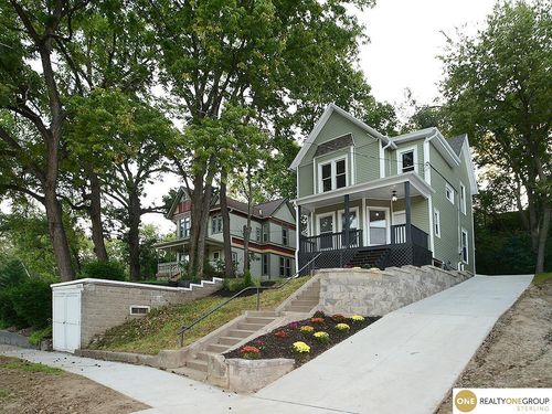 407 Park Ave, Council Bluffs, IA, 51503-6655 | Card Image