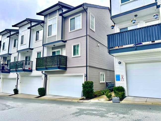 30 - 5867 129 Street, Townhouse with 4 bedrooms, 3 bathrooms and 2 parking in Surrey BC | Image 3