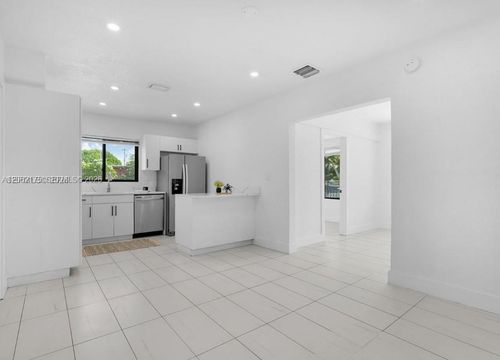 front-1918 Nw 19th Ave, Miami, FL, 33125 | Card Image