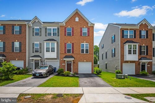 8206 Kirk Farm Cir, Windsor Mill, MD, 21244-1658 | Card Image