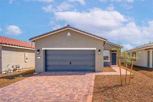 6761 Violet Cascade Ave, Las Vegas, NV, 89156-7213 | Card Image