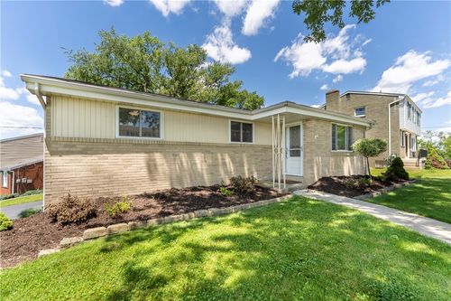 1296 Snee Dr, Pittsburgh, PA, 15236-3445 | Card Image